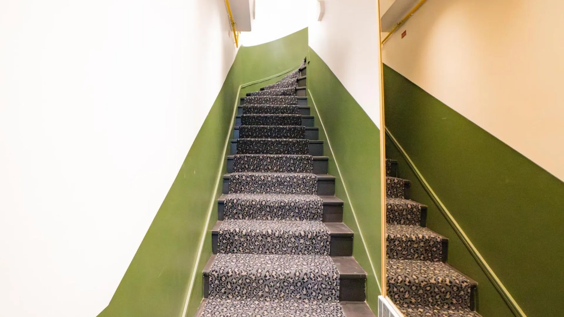 L'Esperance Hotel 2*